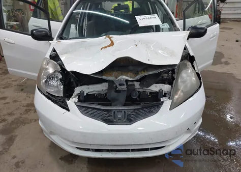 2010 Honda Fit из США, поврежденный, VIN JHMGE8H27AS024806